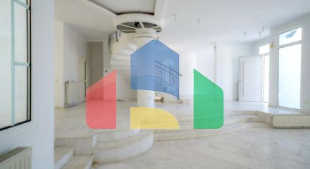 Продажа - Вилла 584 m² в пригороде Салоник Продажа - Вилла 584 m² в пригороде Салоник