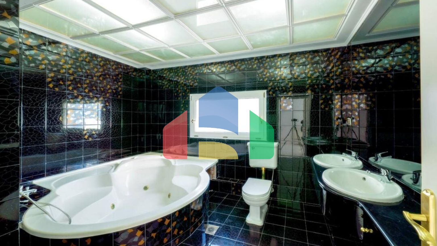 Продажа - Вилла 584 m² в пригороде Салоник