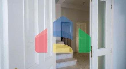 Продажа - Вилла 584 m² в пригороде Салоник Продажа - Вилла 584 m² в пригороде Салоник