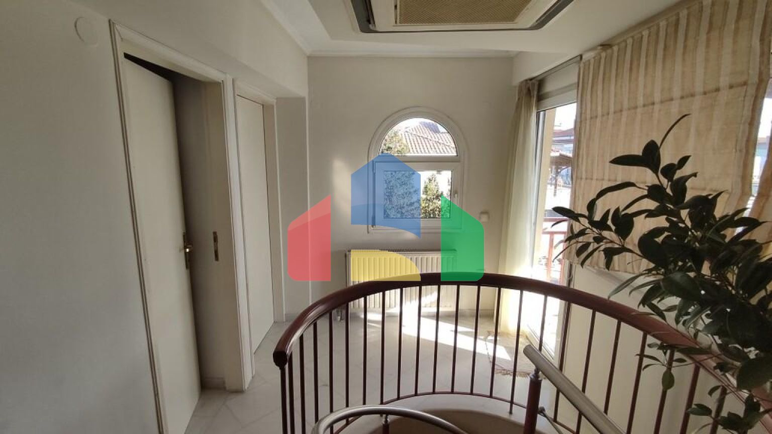 Продажа - Коттедж 220 m² в пригороде Салоник