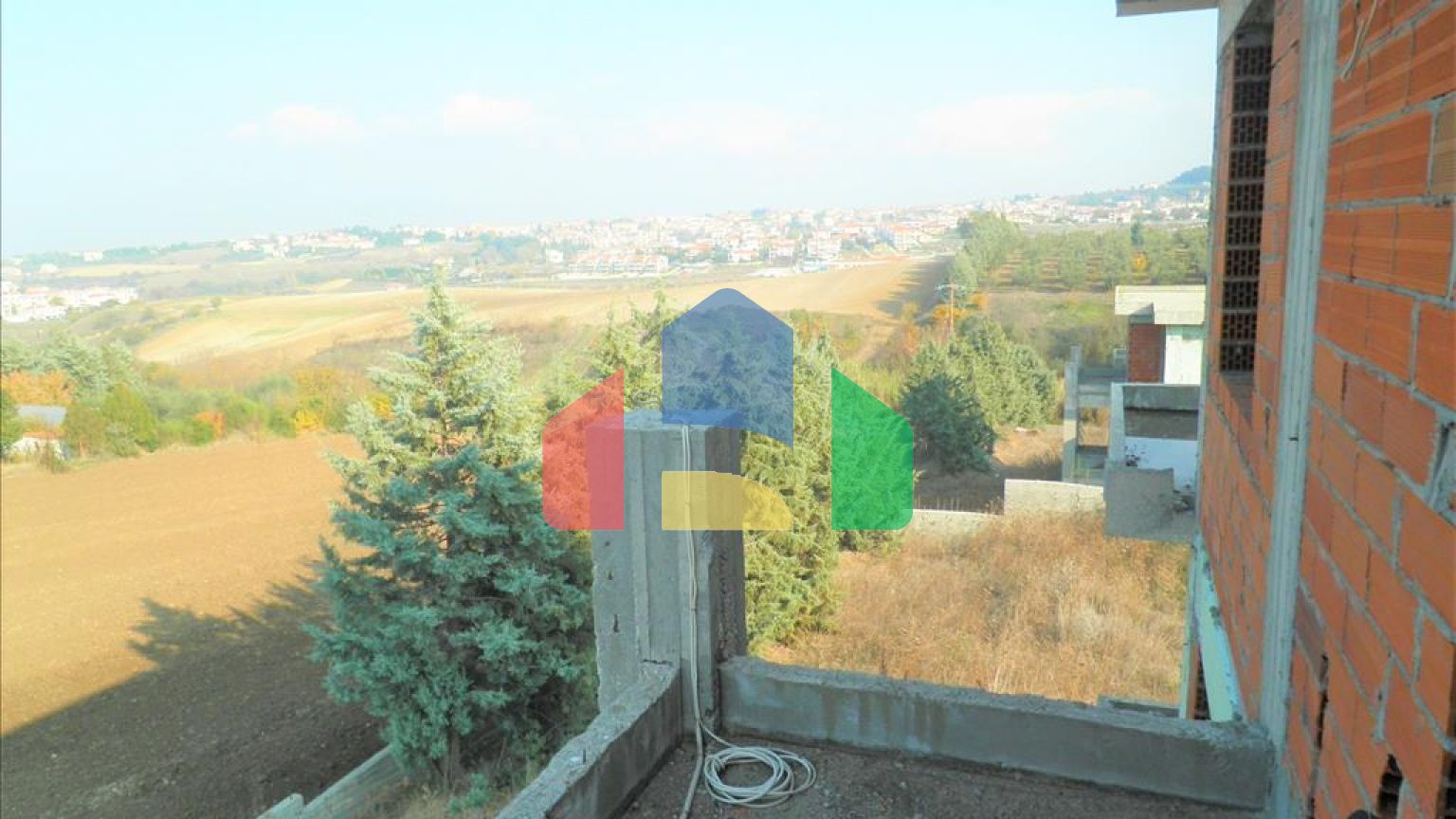 Продаж - Таунхаус 270 m² в передмісті Салонік