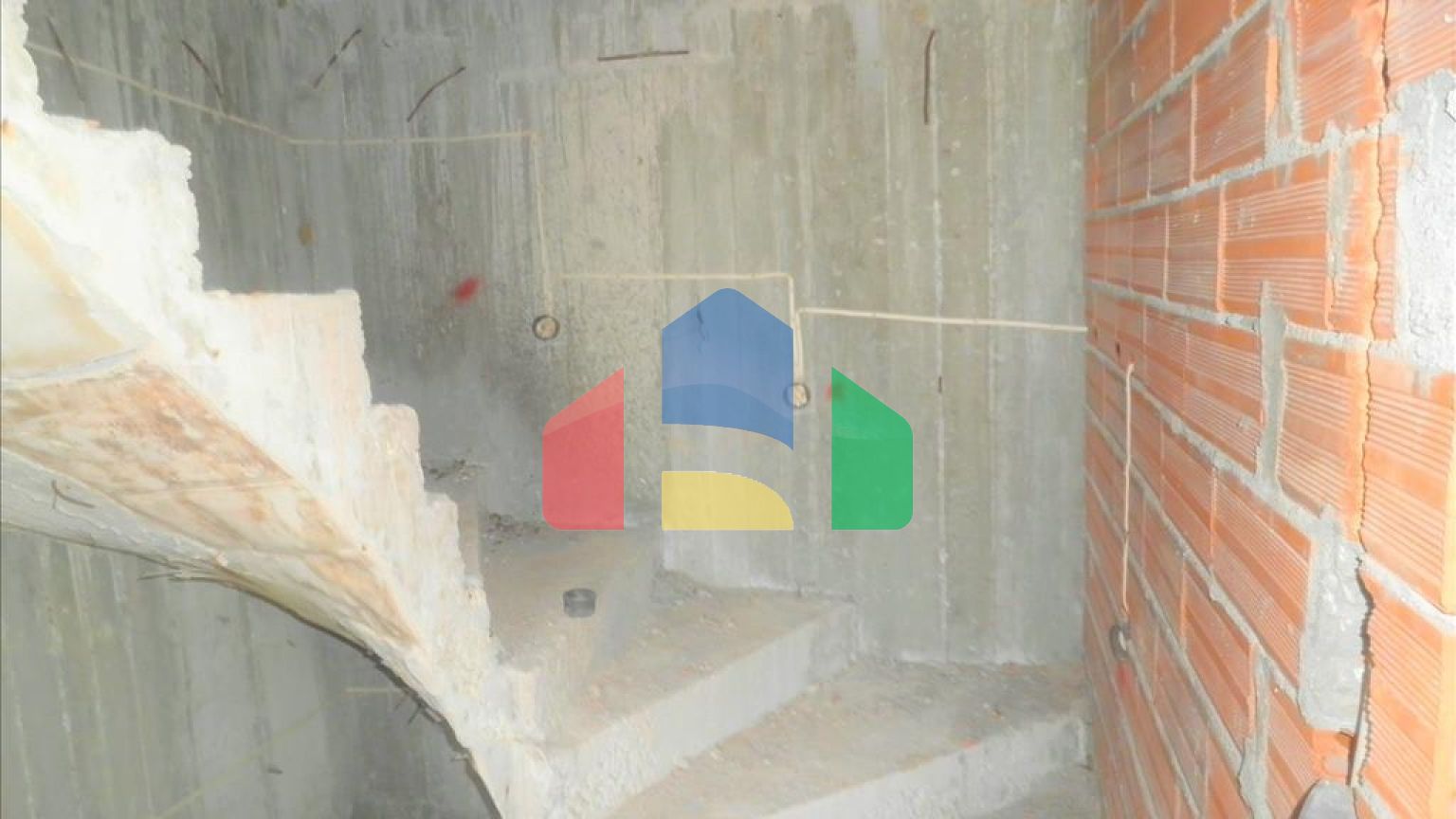 Продаж - Таунхаус 270 m² в передмісті Салонік