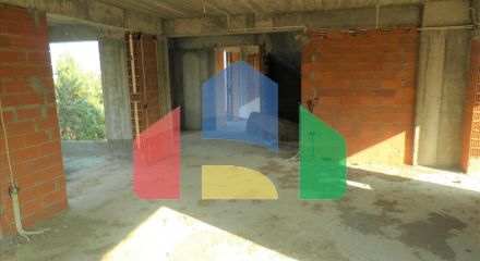 Продаж - Таунхаус 270 m² в передмісті Салонік