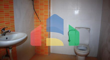 Продажа - Коммерческое помещение 194 m² в пригороде Салоник