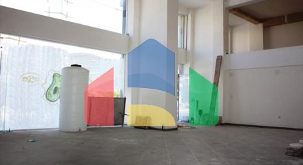 Продажа - Коммерческое помещение 194 m² в пригороде Салоник