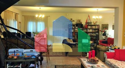 Продаж - Котедж 280 m² в передмісті Салонік