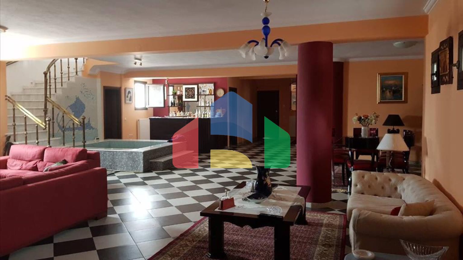 Продаж - Котедж 400 m² в передмісті Салонік