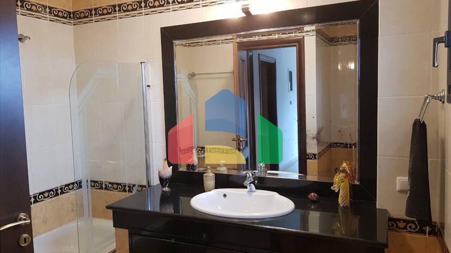 Продаж - Котедж 400 m² в передмісті Салонік