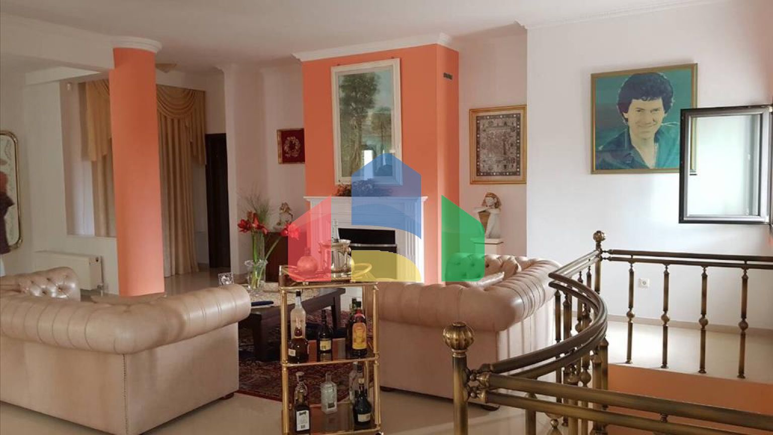 Продаж - Котедж 400 m² в передмісті Салонік