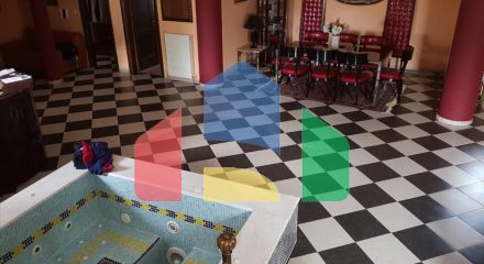 Продаж - Котедж 400 m² в передмісті Салонік