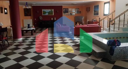 Продаж - Котедж 400 m² в передмісті Салонік