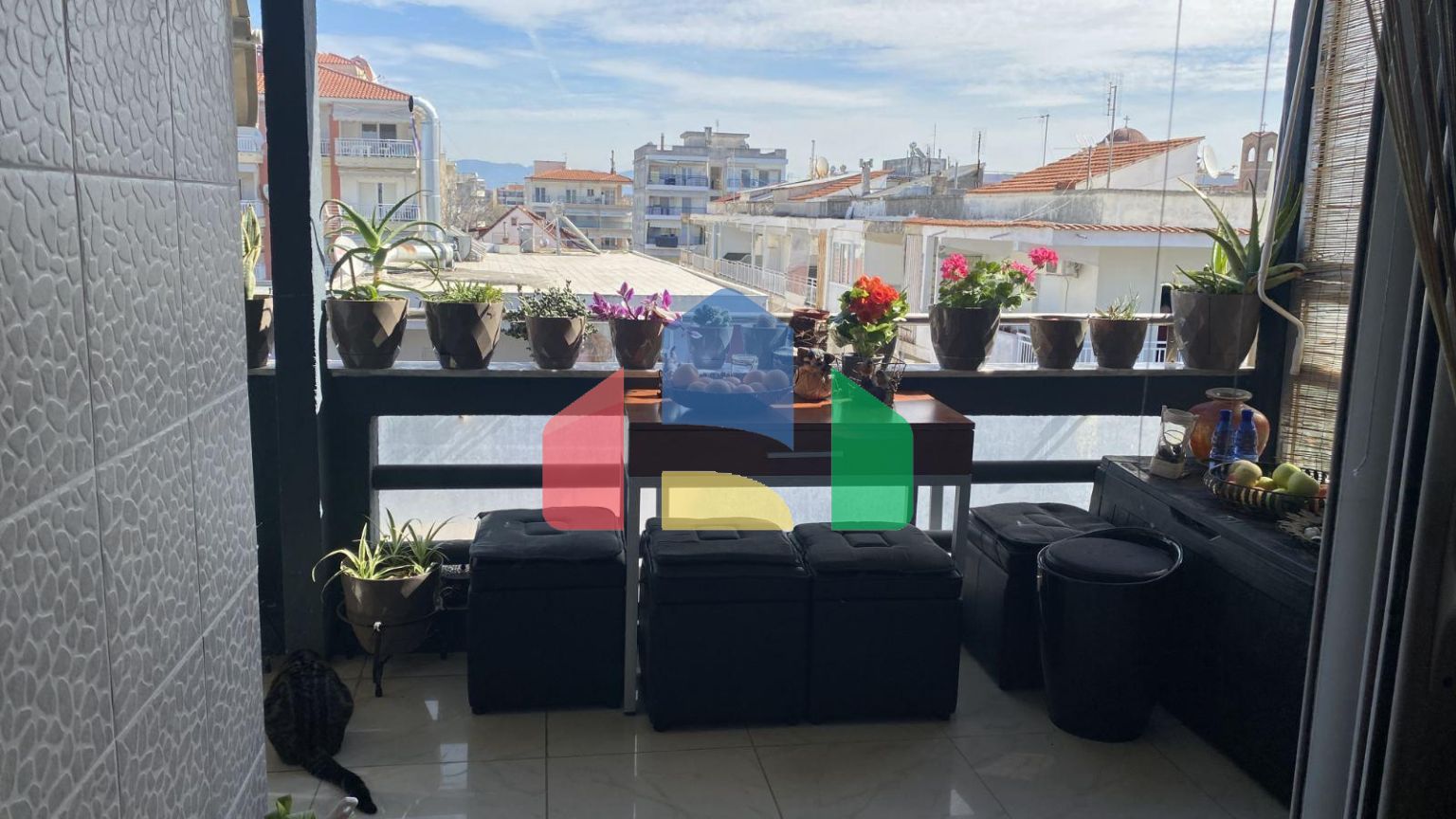 Продаж - Квартира 65 m² в передмісті Салонік