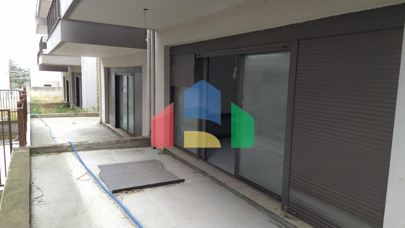 Продаж - Таунхаус 270 m² в передмісті Салонік