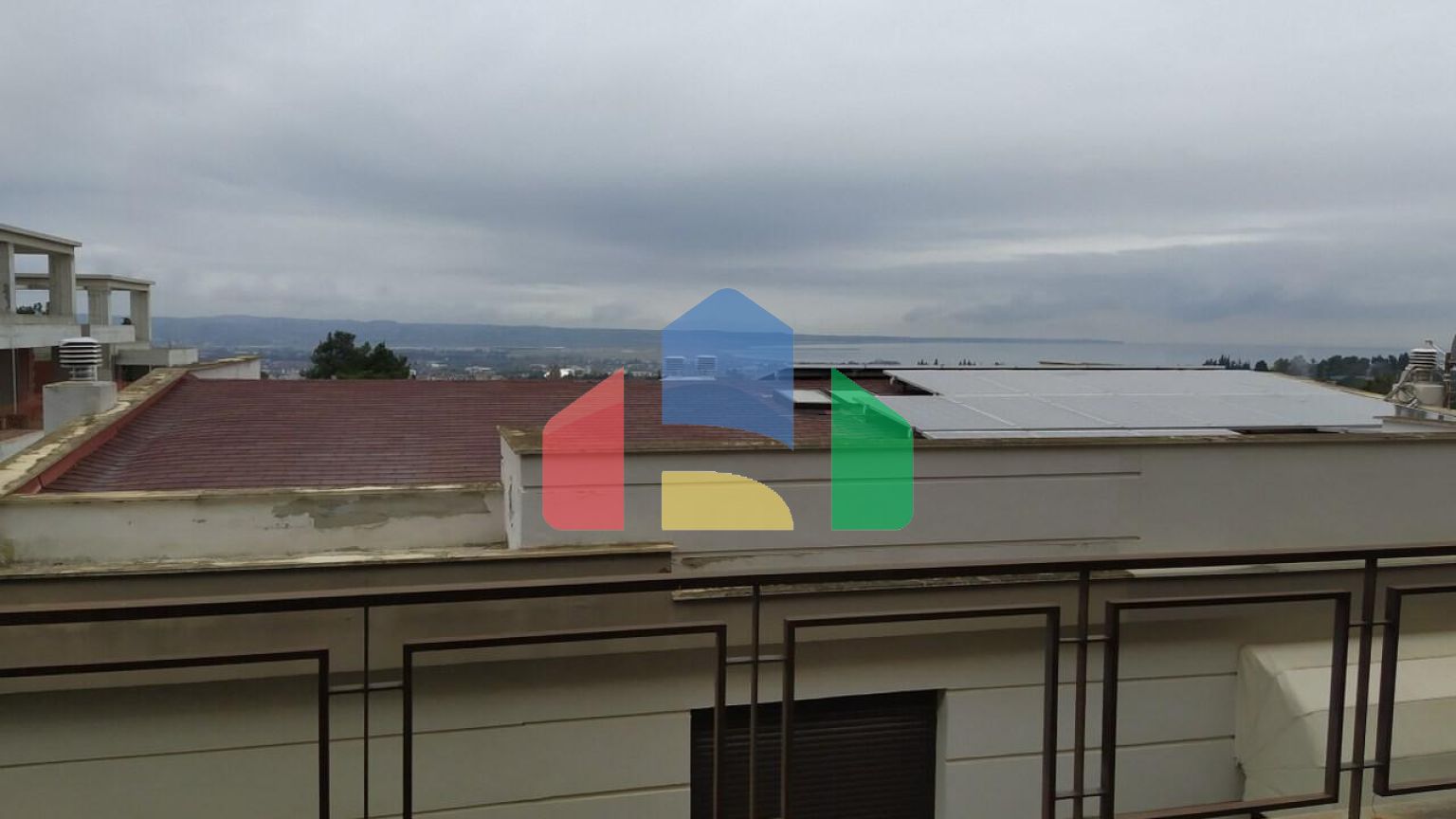 Продаж - Таунхаус 270 m² в передмісті Салонік