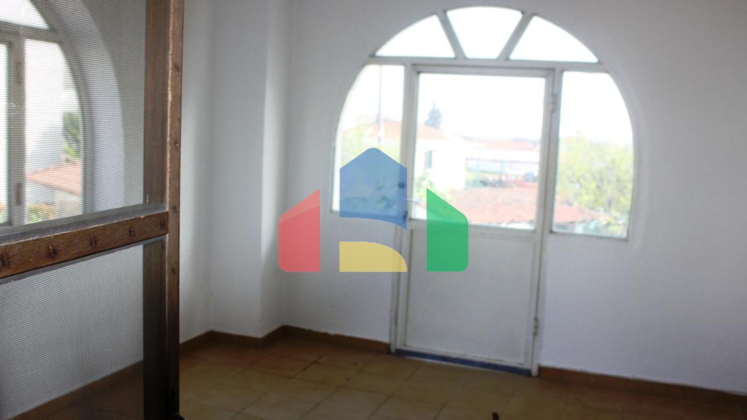 Продаж - Котедж 270 m² в передмісті Салонік