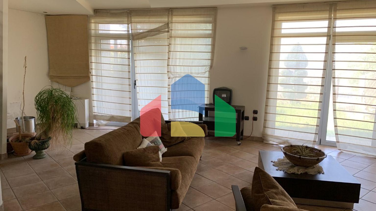 Продаж - Котедж 400 m² в передмісті Салонік