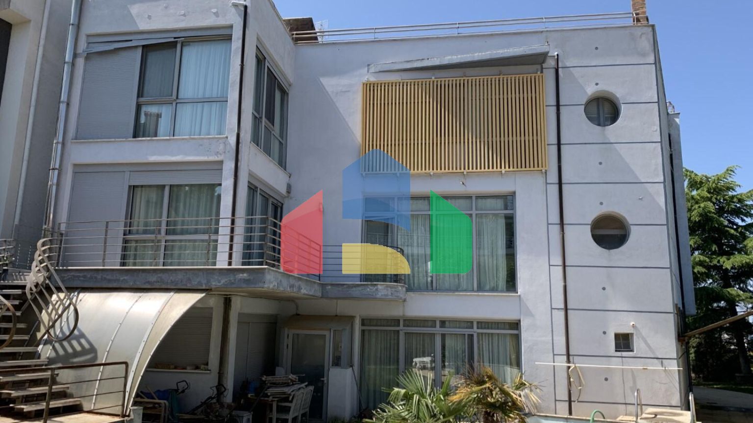 Продаж - Котедж 400 m² в передмісті Салонік