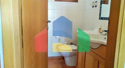 Продажа - Здание 665 m² в пригороде Салоник