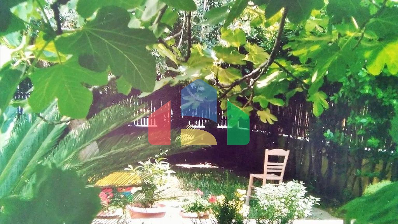 Продажа - Здание 665 m² в пригороде Салоник