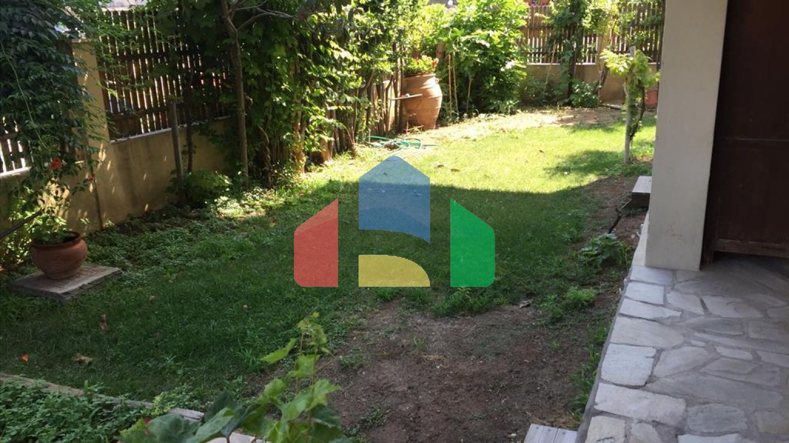 Продажа - Здание 665 m² в пригороде Салоник