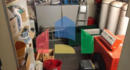 Продажа - Здание 665 m² в пригороде Салоник