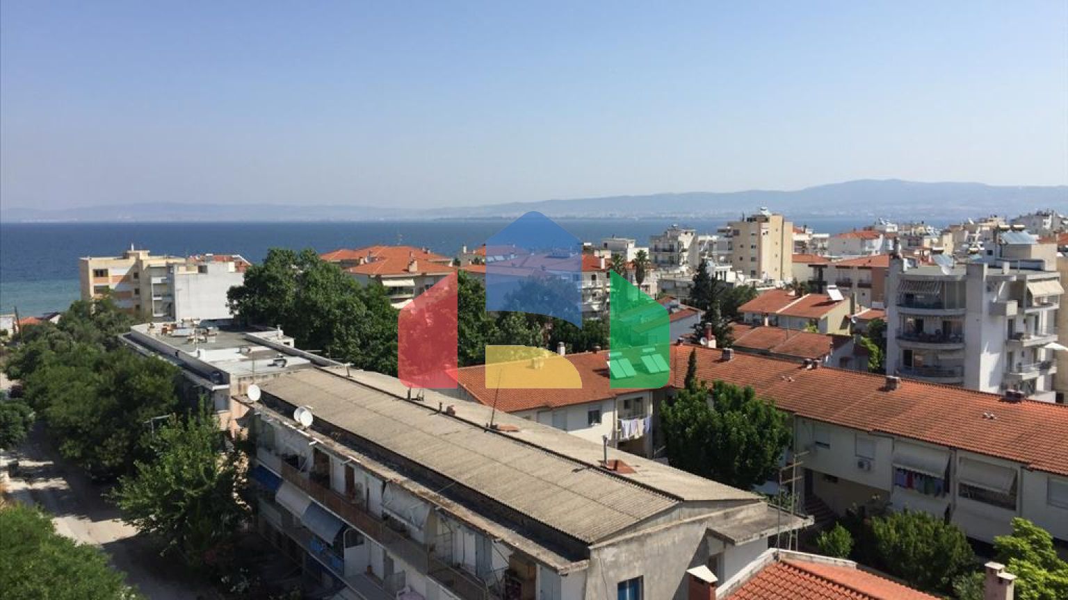 Продажа - Здание 665 m² в пригороде Салоник