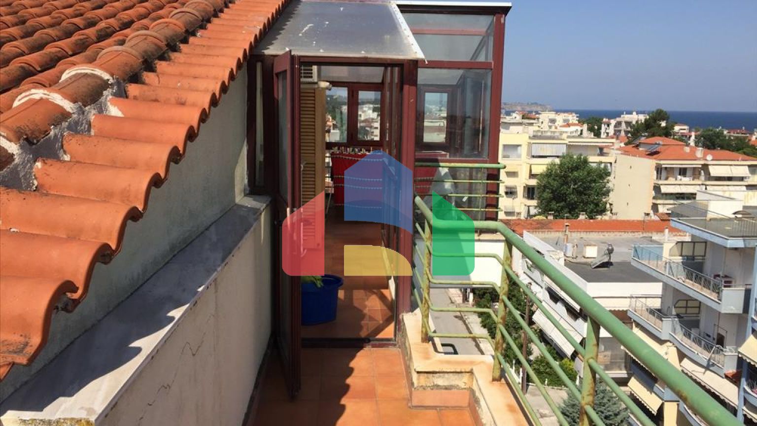 Продажа - Здание 665 m² в пригороде Салоник