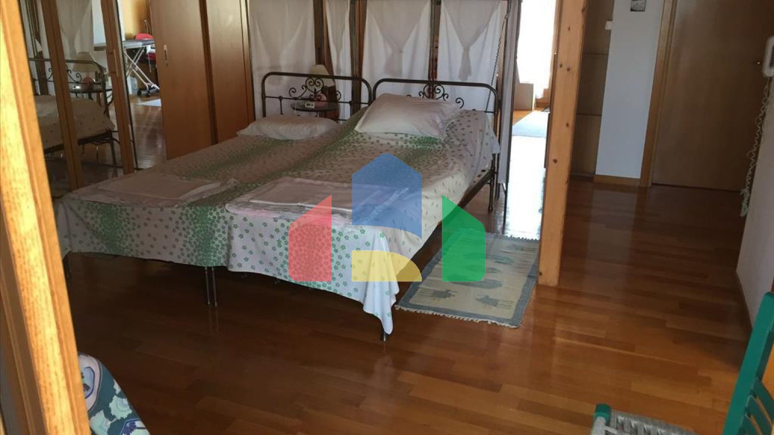 Продажа - Здание 665 m² в пригороде Салоник