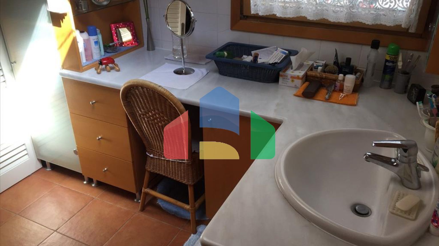 Продажа - Здание 665 m² в пригороде Салоник