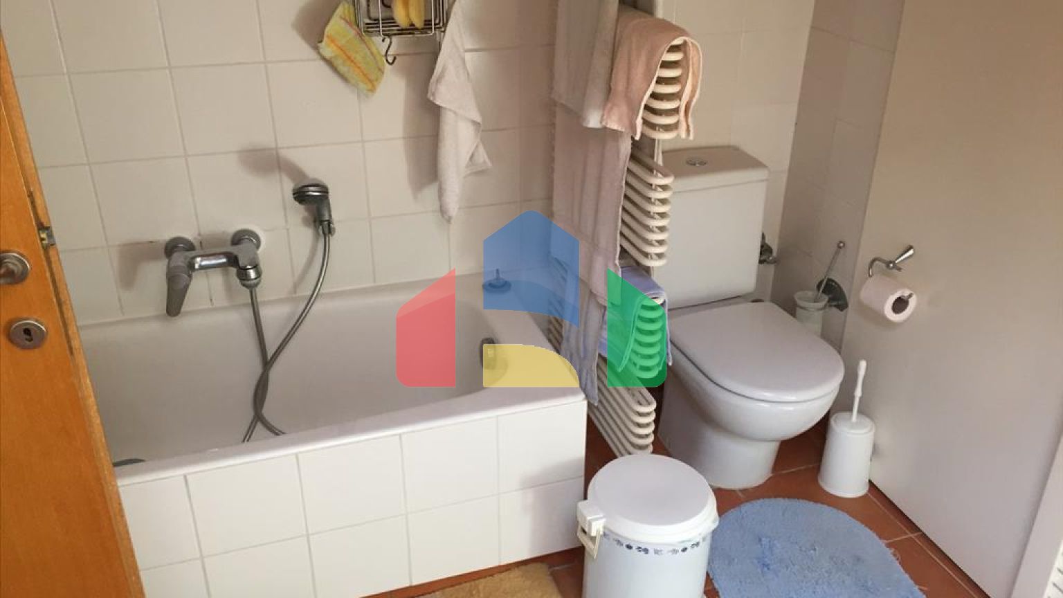 Продажа - Здание 665 m² в пригороде Салоник