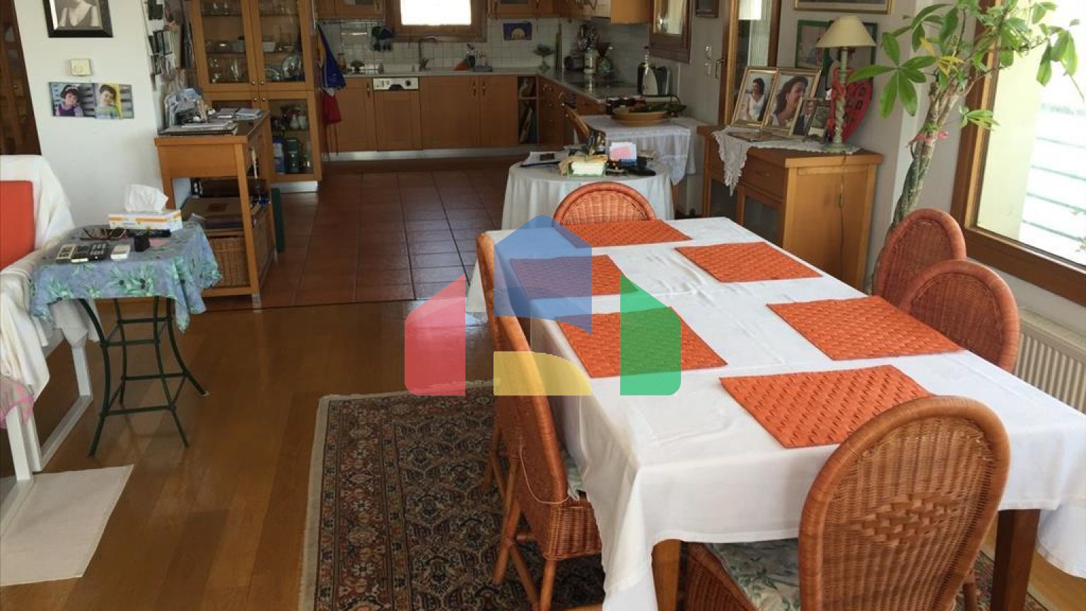 Продажа - Здание 665 m² в пригороде Салоник