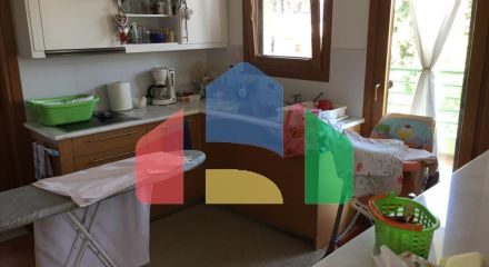 Продажа - Здание 665 m² в пригороде Салоник