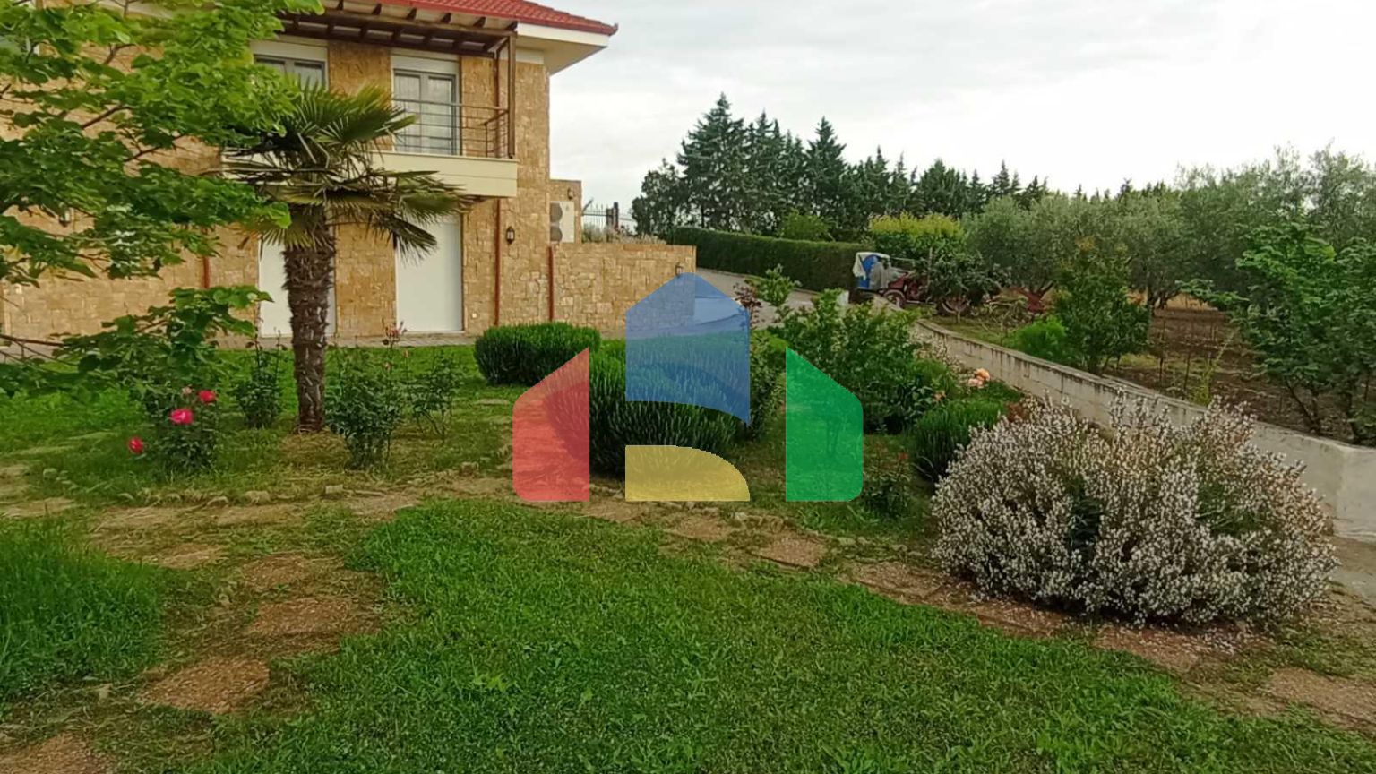 Продажа - Коттедж 230 m² в пригороде Салоник