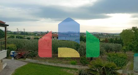 Продажа - Коттедж 230 m² в пригороде Салоник Продажа - Коттедж 230 m² в пригороде Салоник