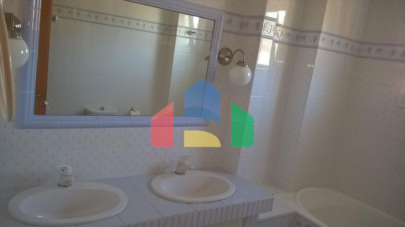 Продаж - Котедж 300 m² в передмісті Салонік