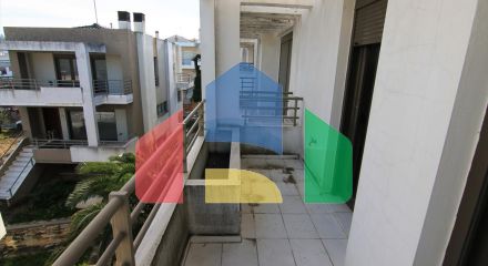 Продаж - Таунхаус 240 m² в передмісті Салонік