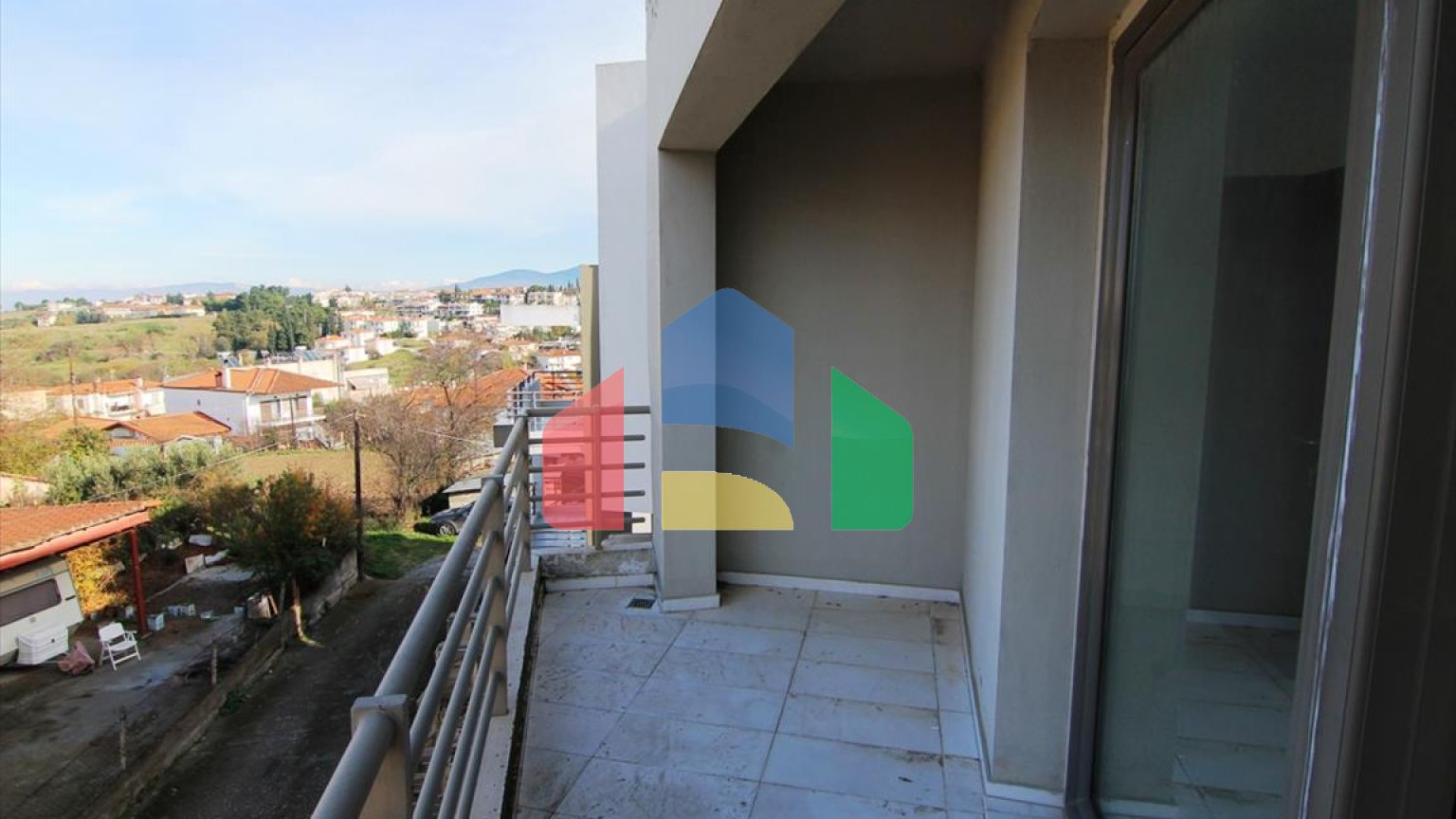 Продаж - Таунхаус 240 m² в передмісті Салонік