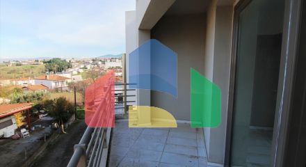 Продаж - Таунхаус 240 m² в передмісті Салонік