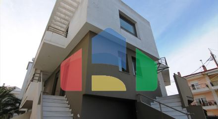 Продаж - Таунхаус 240 m² в передмісті Салонік