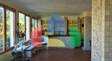 Продажа - Вилла 728 m² в пригороде Салоник Продажа - Вилла 728 m² в пригороде Салоник