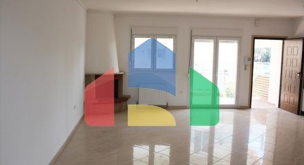 Продаж - Таунхаус 185 m² в передмісті Салонік