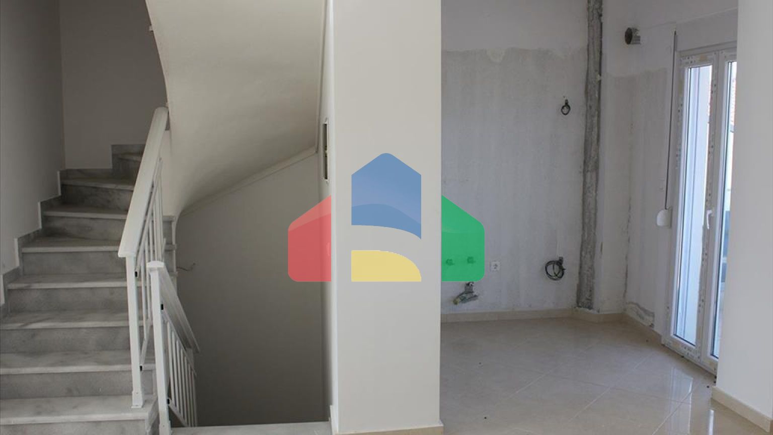 Продажа - Таунхаус 185 m² в пригороде Салоник