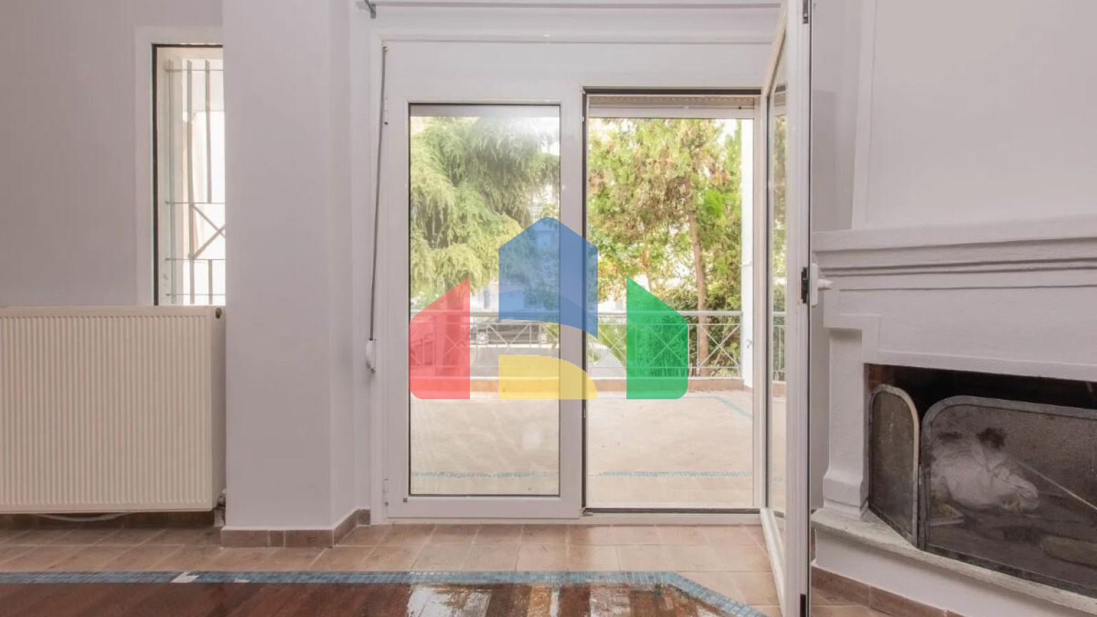 Продаж - Таунхаус 180 m² в передмісті Салонік