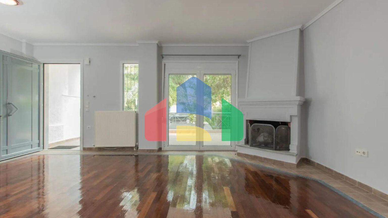 Продаж - Таунхаус 180 m² в передмісті Салонік