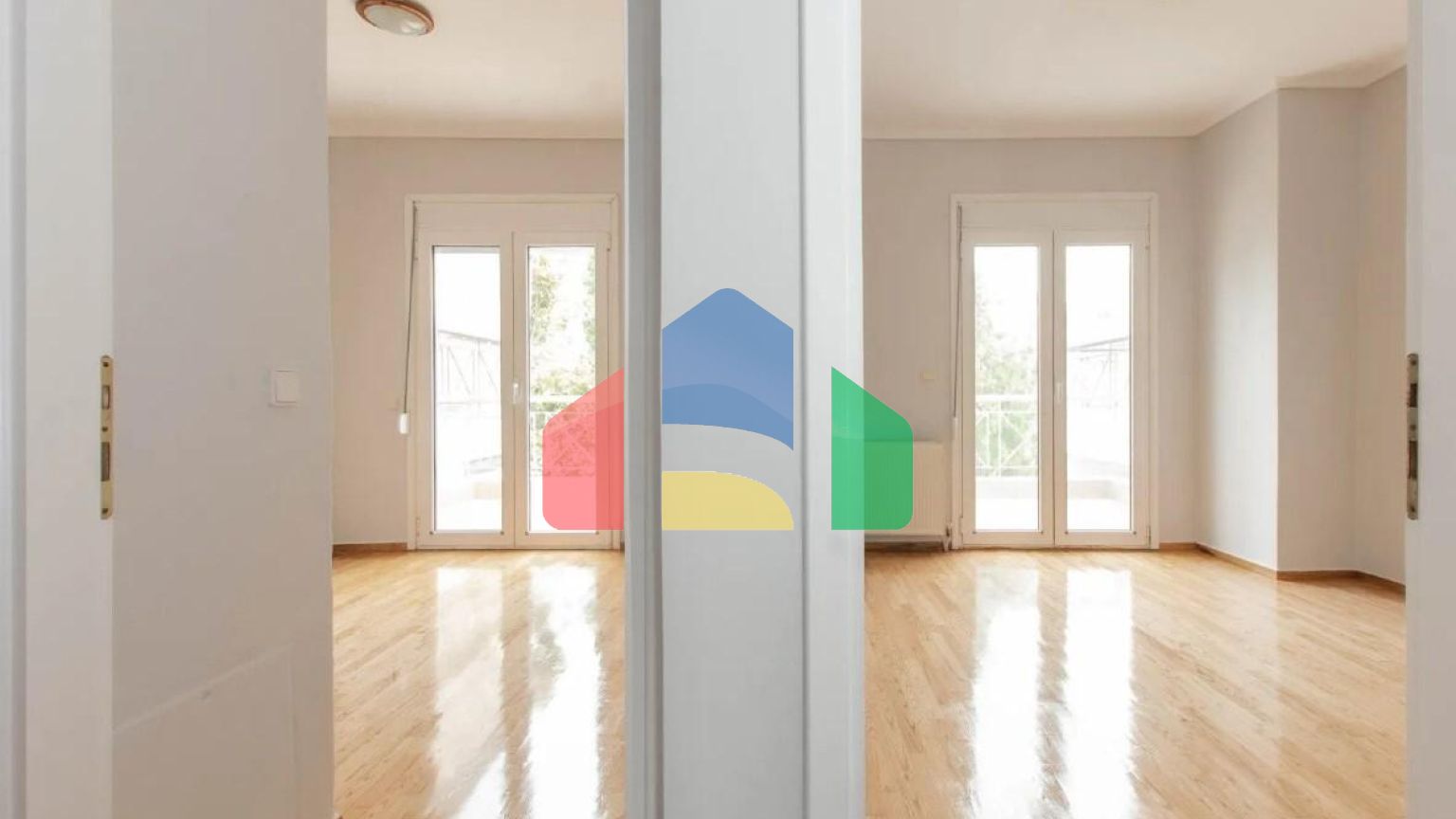 Продаж - Таунхаус 180 m² в передмісті Салонік