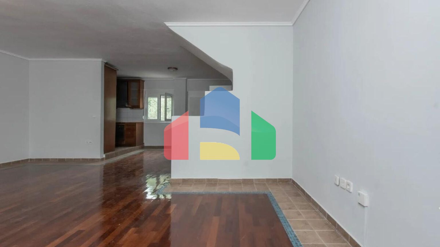 Продаж - Таунхаус 180 m² в передмісті Салонік