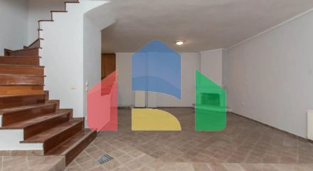 Продаж - Таунхаус 180 m² в передмісті Салонік