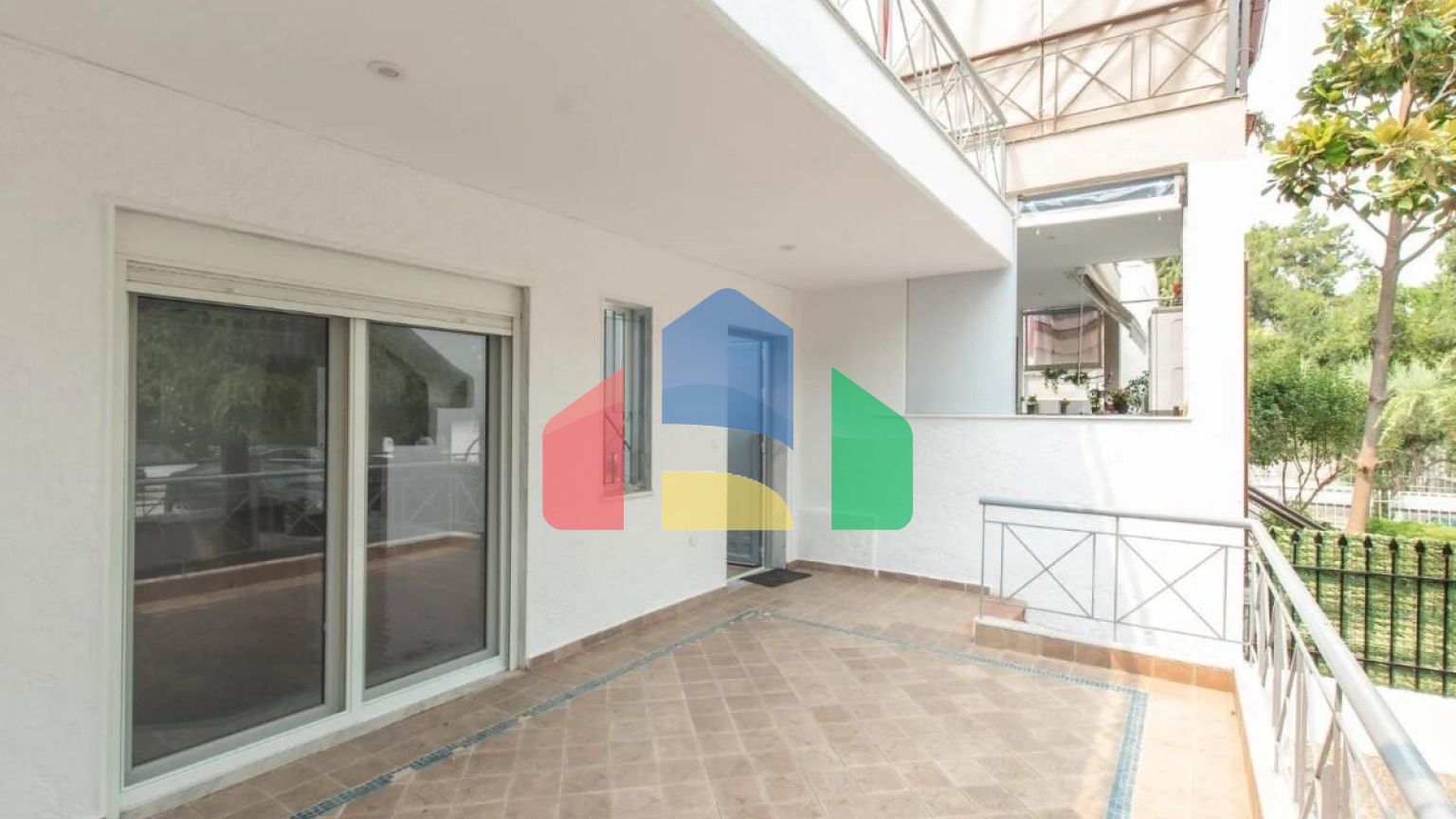 Продаж - Таунхаус 180 m² в передмісті Салонік