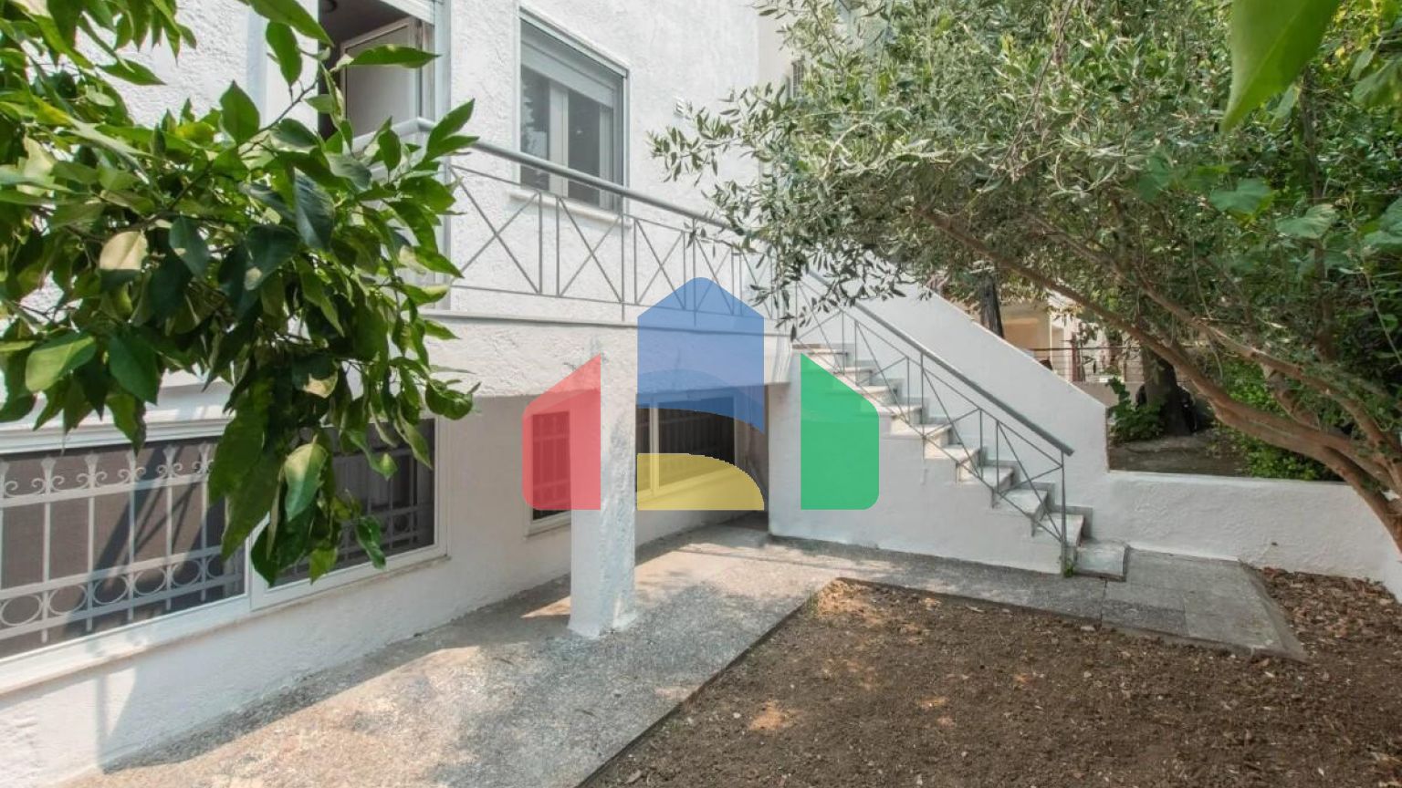 Продаж - Таунхаус 180 m² в передмісті Салонік