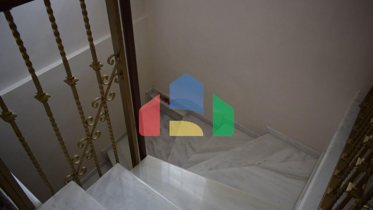 Продаж - Котедж 290 m² в передмісті Салонік